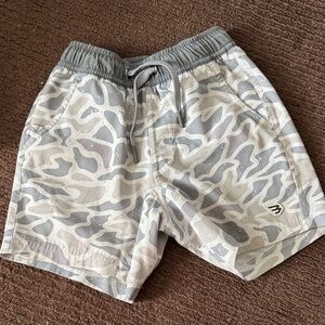 BURLEBO Gray Camo Athletic Shorts
